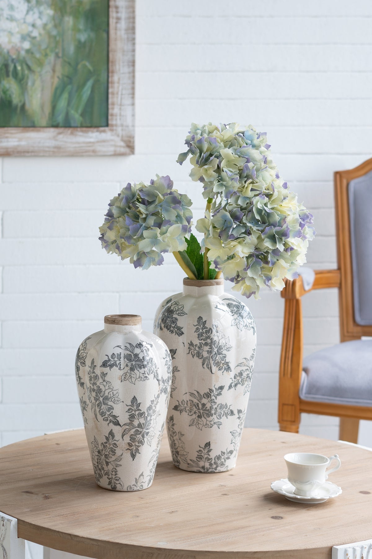 Vintage Inspired Ceramic Accent Vase
