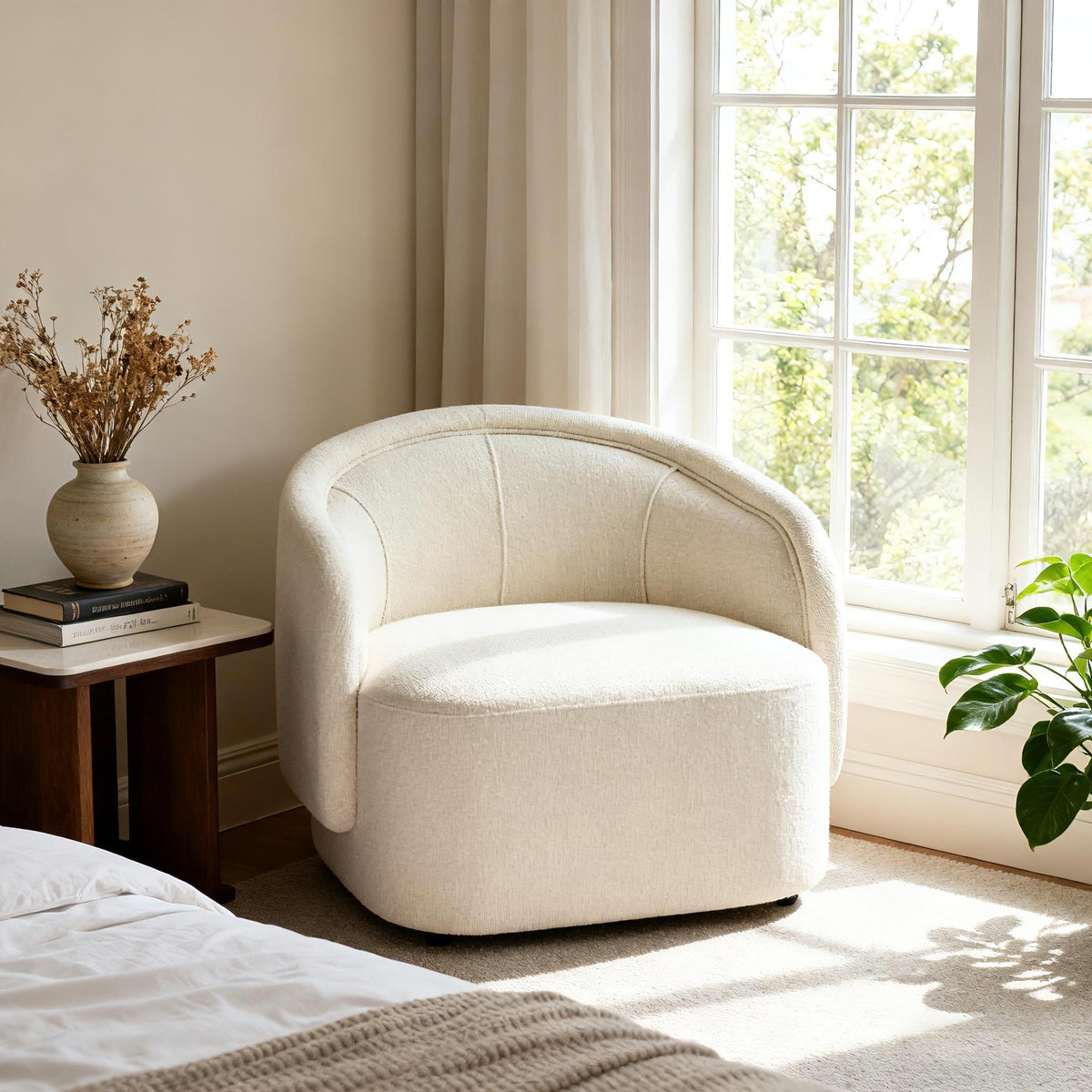 Amanda Accent Chair