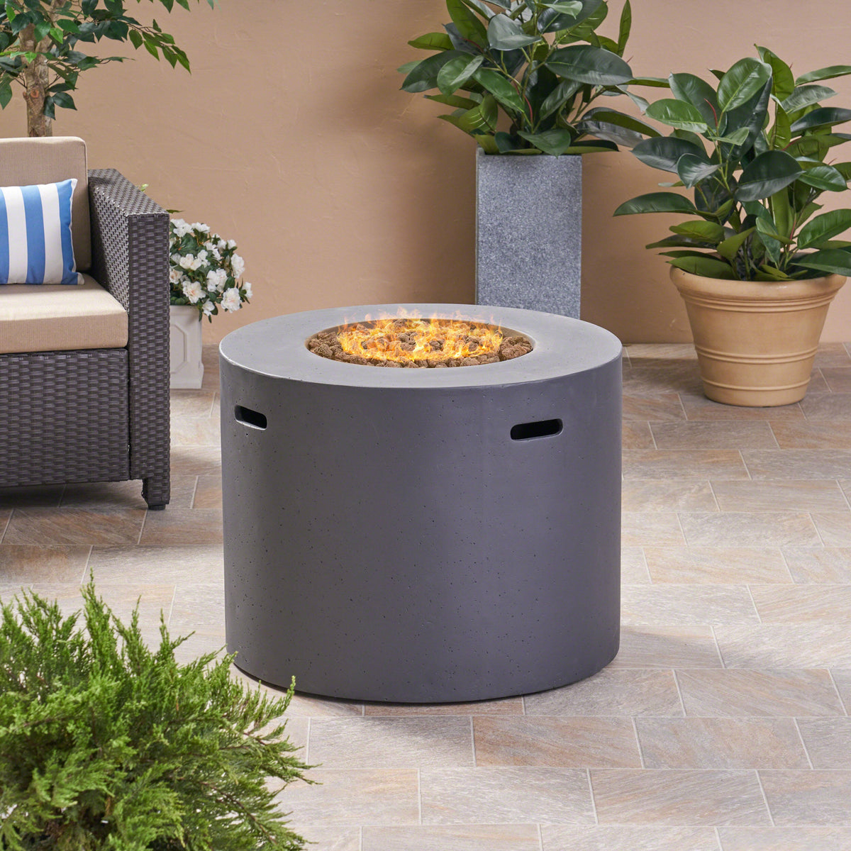 31" Round MGO Fire Pit - 40,000 BTU