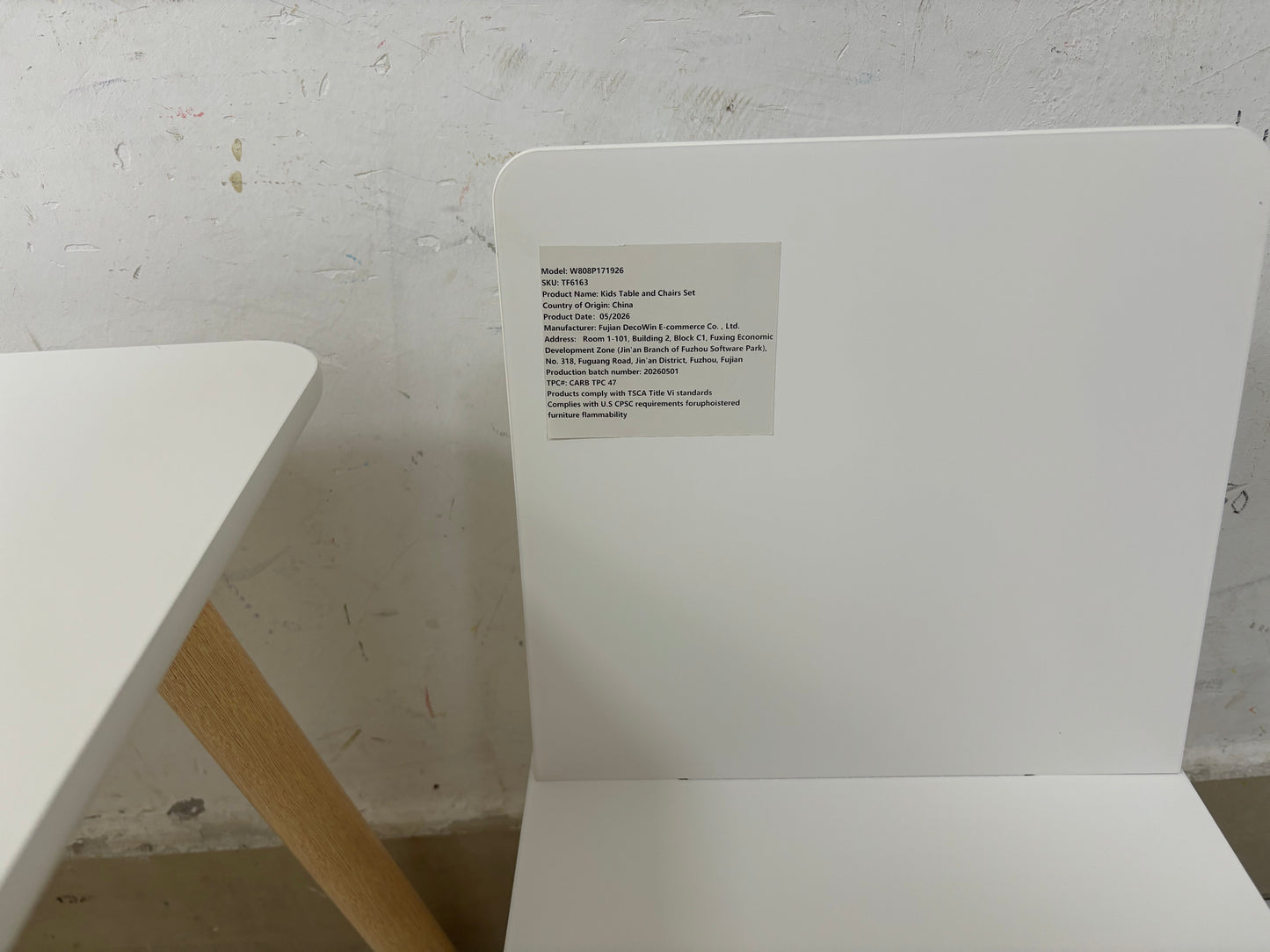 Kids Table and 2 Chairs Set