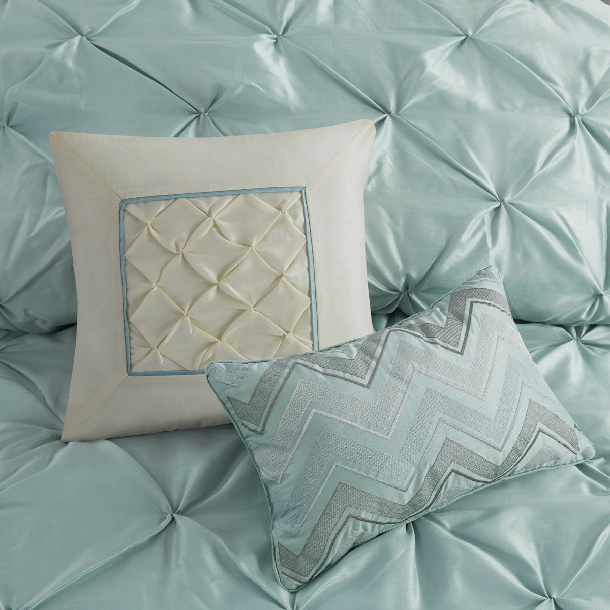 7 Piece Tufted Comforter Set Seafoam Cal King