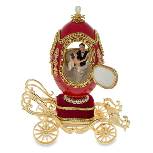 Royal Wedding Coach Musical Egg 7.1 Inches