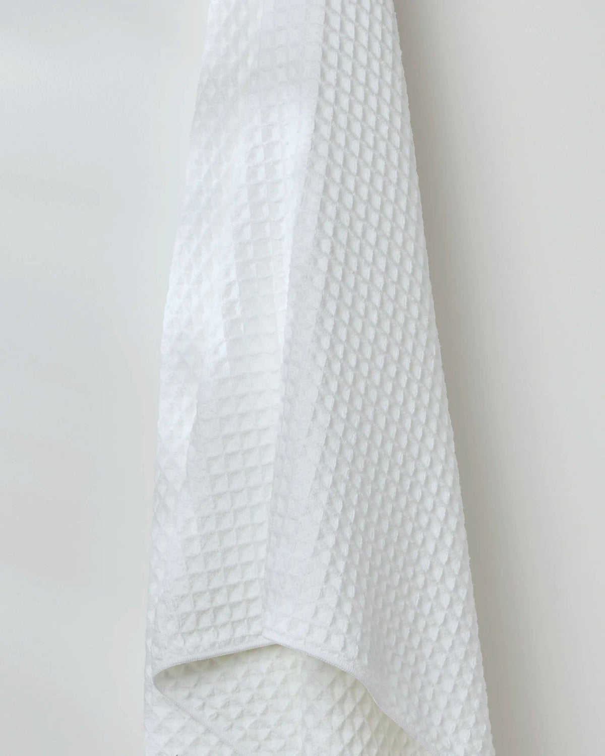 Geometry Cloud Waffle Bath Towel
