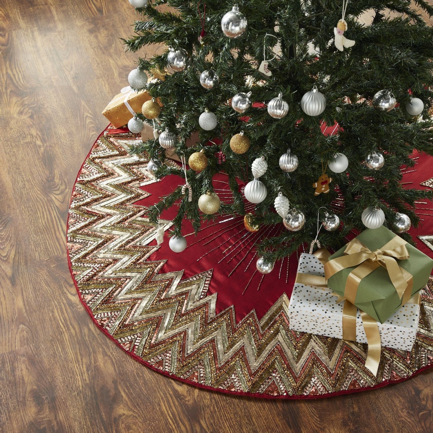 Hand Beaded Metallic Starburst Garnet Red Christmas Tree Skirt 60" Arcadia Home