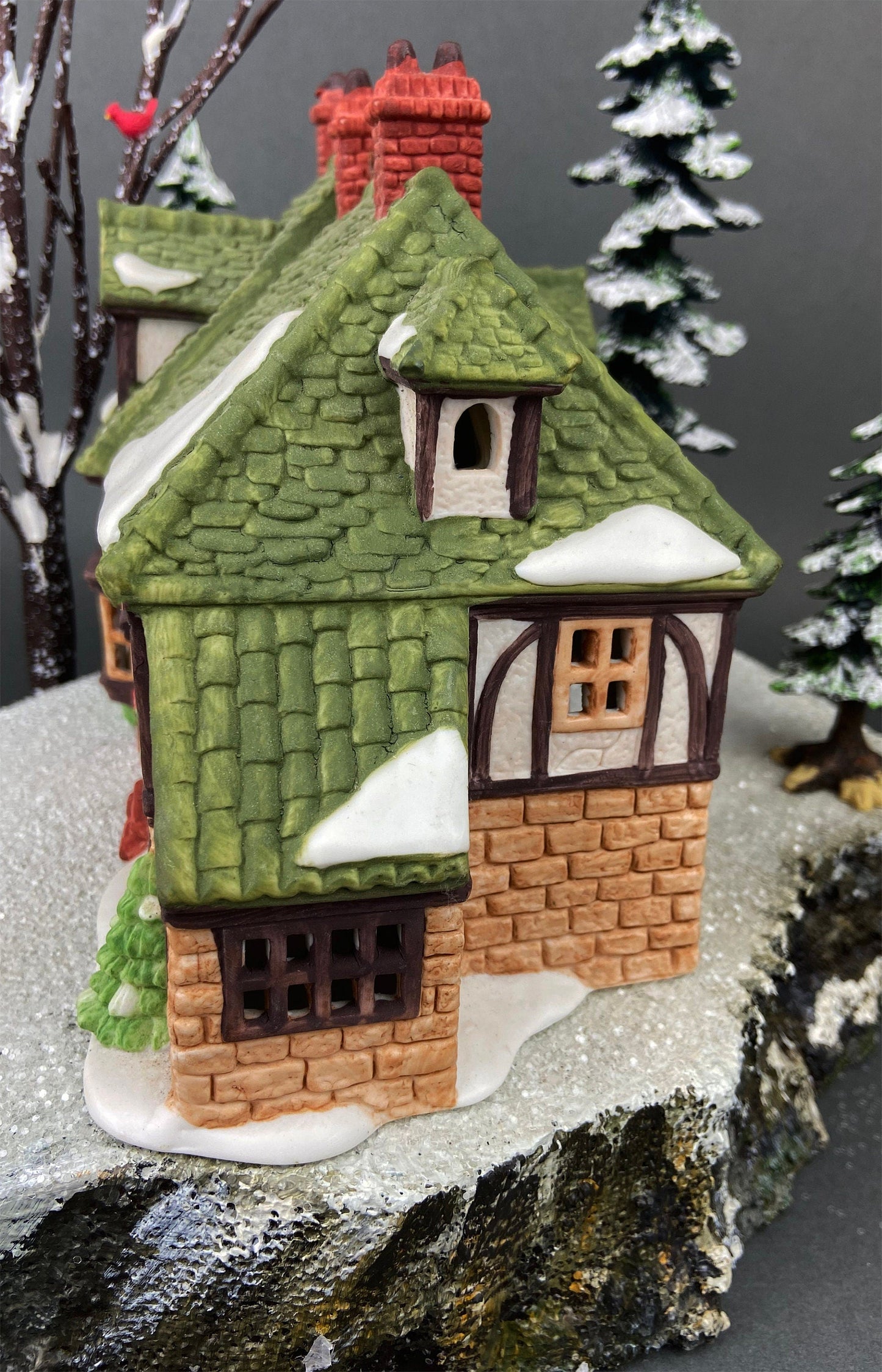 Christmas Village House by Department 56. New England Village Series. Illuminated Nicholas Nickleby Cottage.