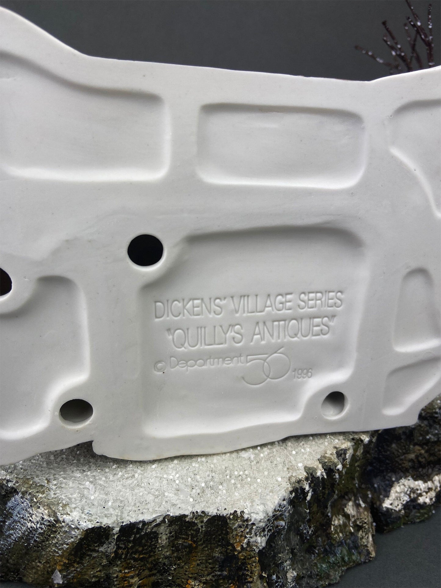 Department 56 Christmas Village House.  Illuminated Dickens' Village Series. Quilly's Antiques.  Heritage Village Collection.