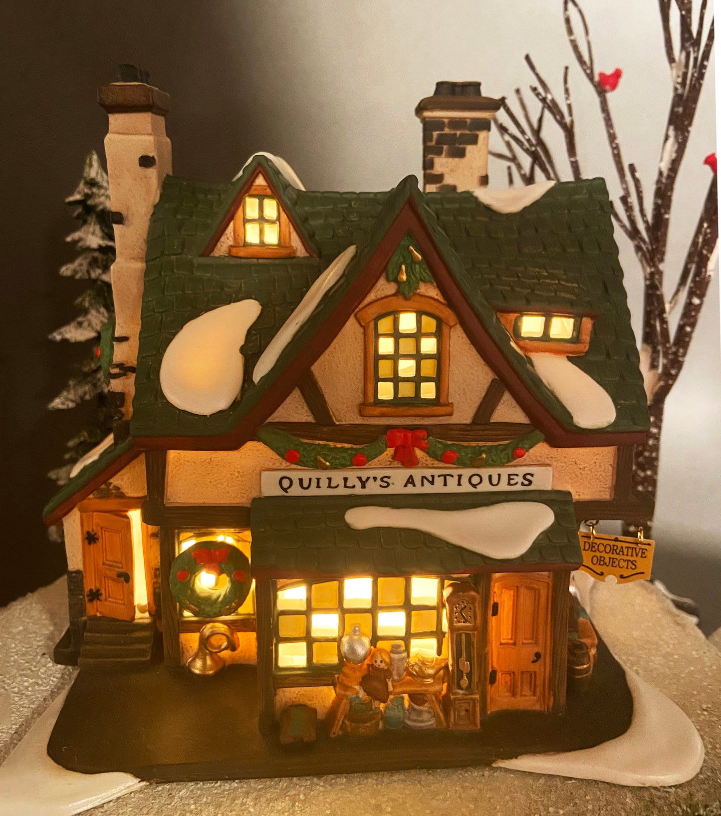 Department 56 Christmas Village House.  Illuminated Dickens' Village Series. Quilly's Antiques.  Heritage Village Collection.
