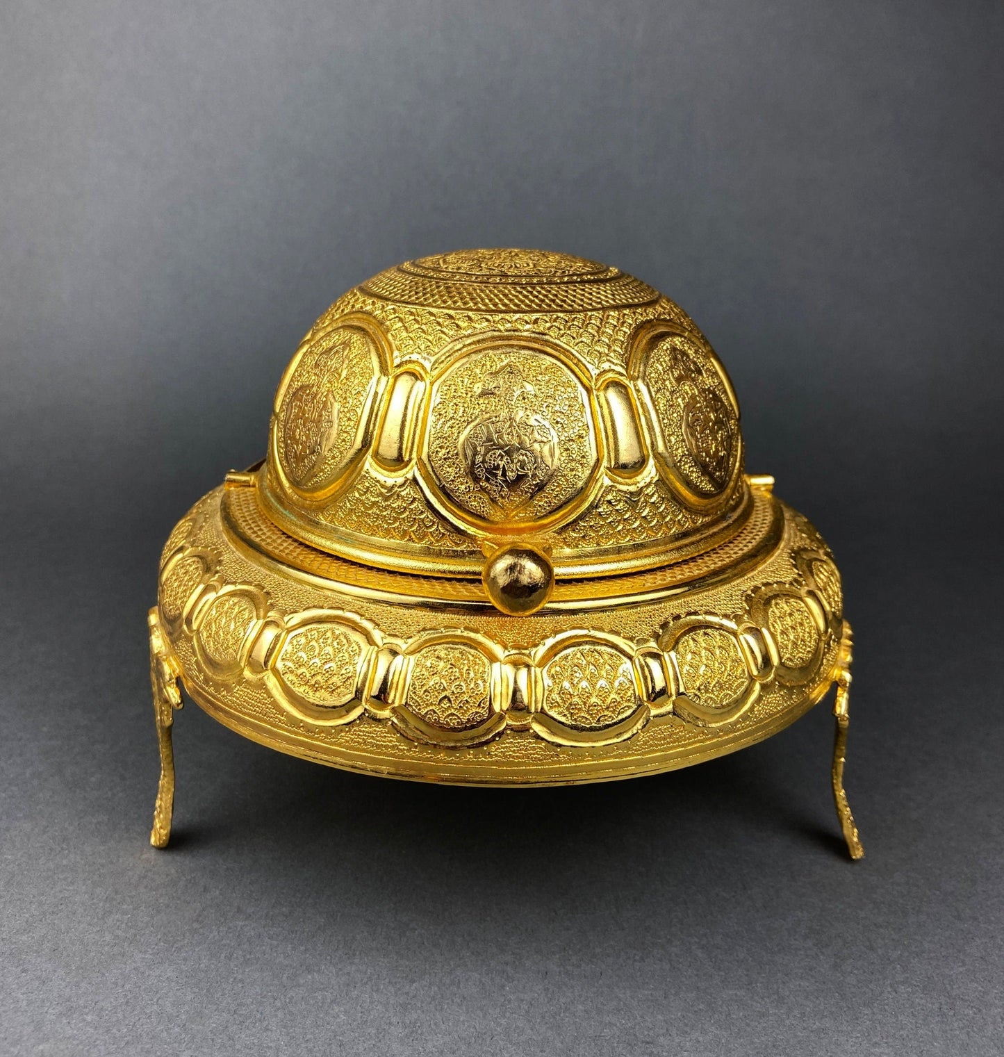 Iruinware Caviar Dome Dish Made in British Hong Kong. Silver Metal Serving Bowl. Lion Feet Dome Lid. Table Setting. Stylish Housewares.