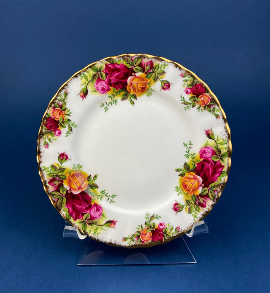 Royal Albert Dessert Plate. Old Country Roses Motif.  Fine Dining.  Gift for Her.