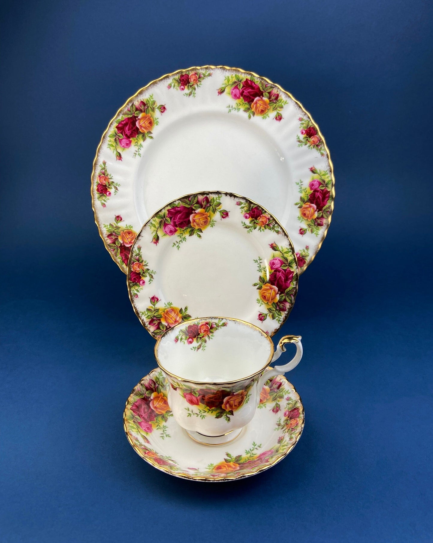 Royal Albert Dessert Plate. Old Country Roses Motif.  Fine Dining.  Gift for Her.