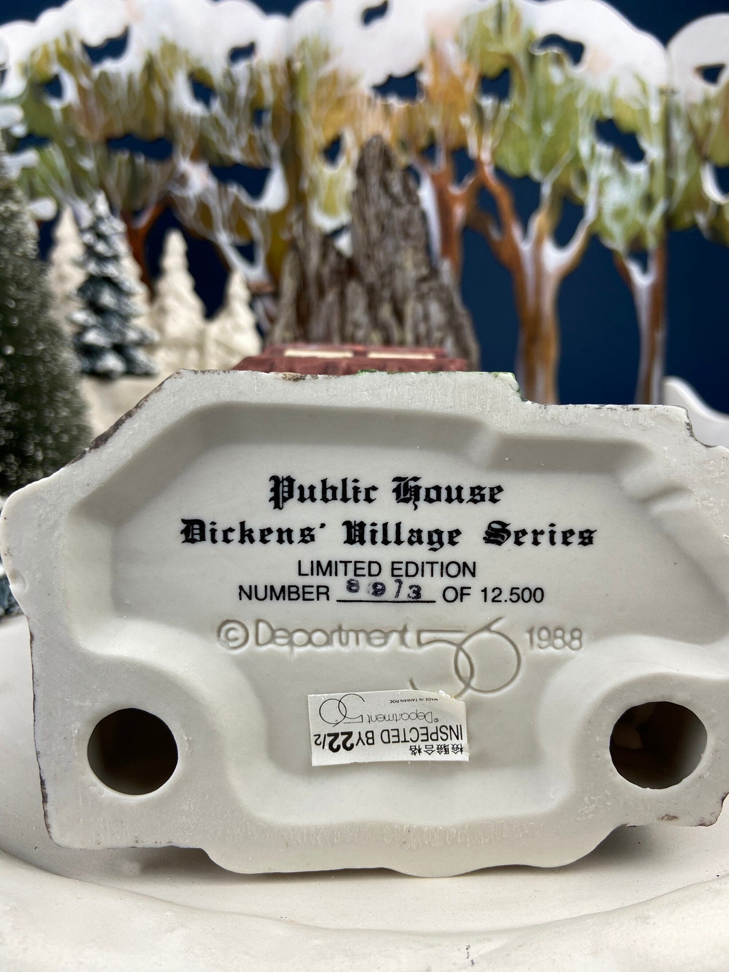 Christmas Village House by Dept 56.  Illuminated Public House. Sweets. Dickens Village Series. Made in Taiwan. Christmas Village/Diorama.