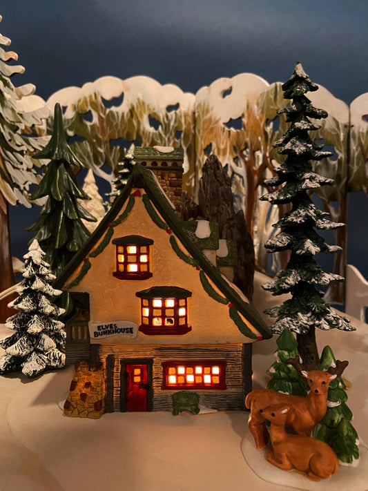 Dept. 56. Elves Bunkhouse.  Illuminated Christmas Village Porcelain House. North Pole Series. Holiday Decor.