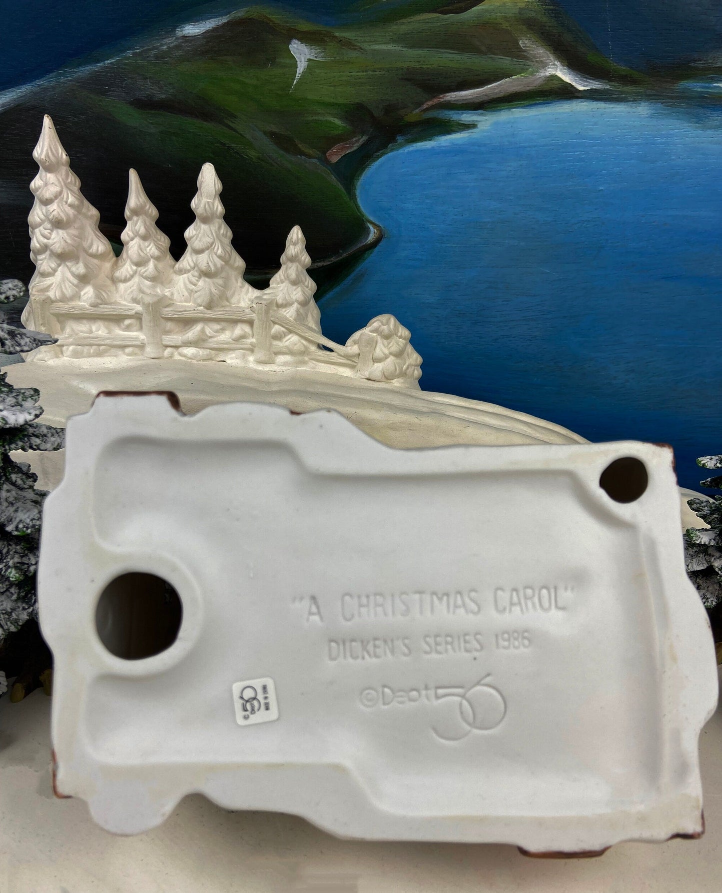 Department 56 Christmas Village Accessories. Illuminated Cottage of Bob Cratchit and Tiny Tim. Dicken's Village Series.