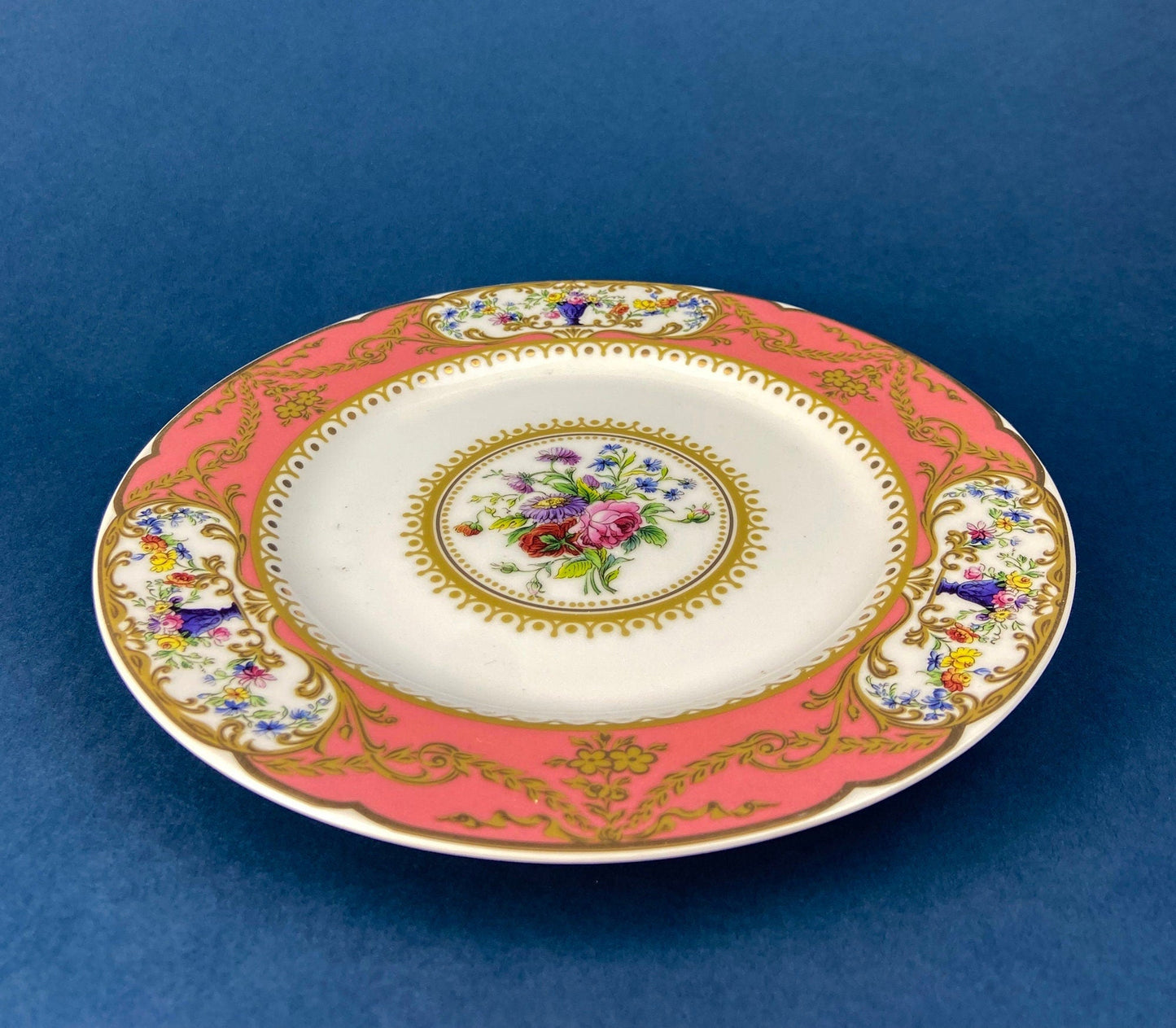 Hutschenreuther Limited Edition Wall Plate: Ursula Band Floral Art, 8"