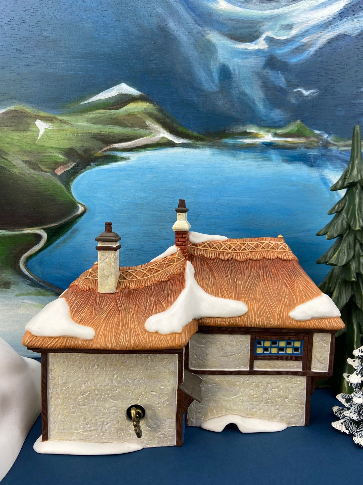 Illuminated Aldeburgh Music Box Shop. Celebrating Music. Christmas Village Porcelain House and Built-in Music Box. Dickens' Village Series.