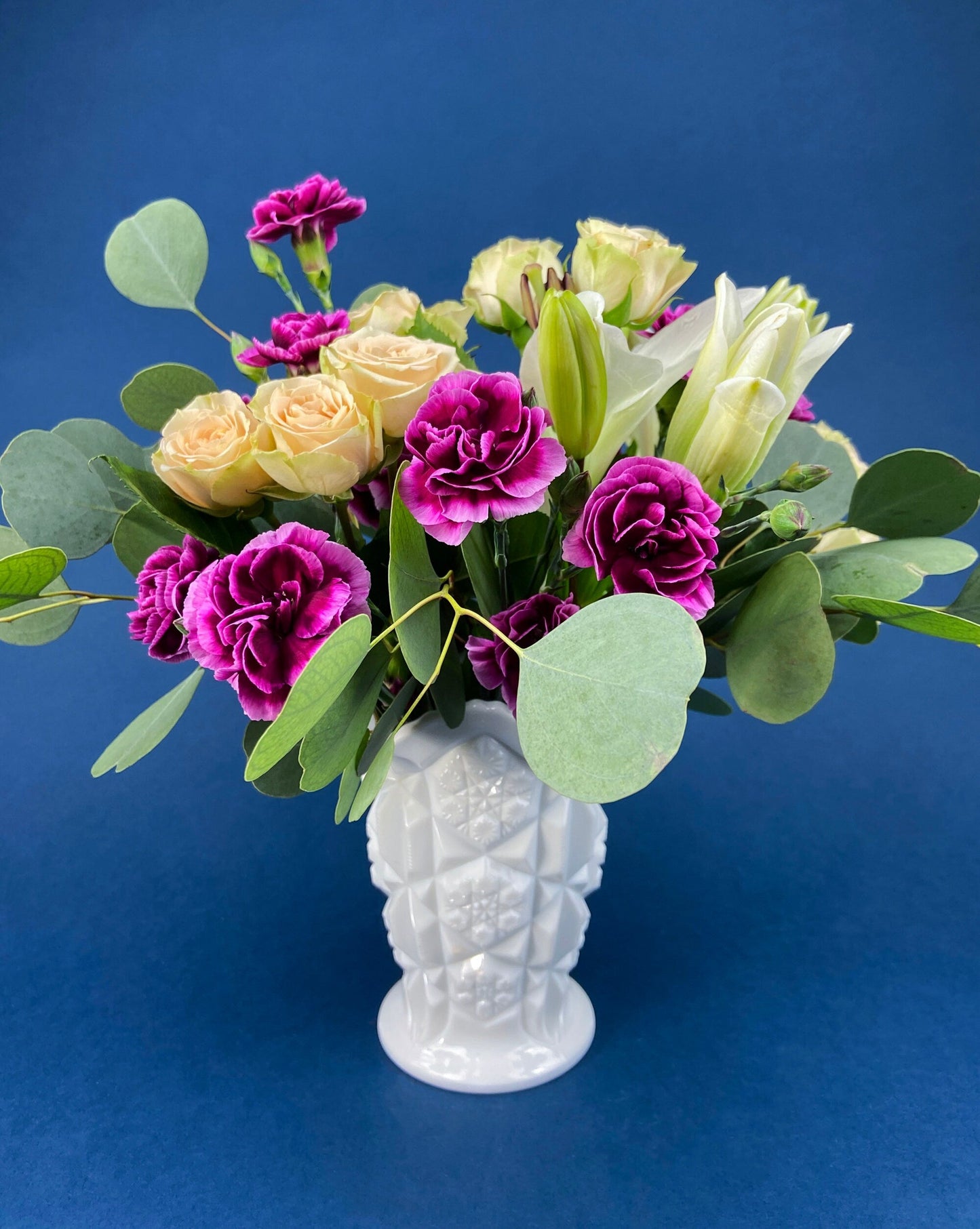 Milk Glass Hobnail Splash Vase. Fenton White Glass Flower Vase with Rims that Looks Like Splash. Collectible Vase. Wedding Gift.