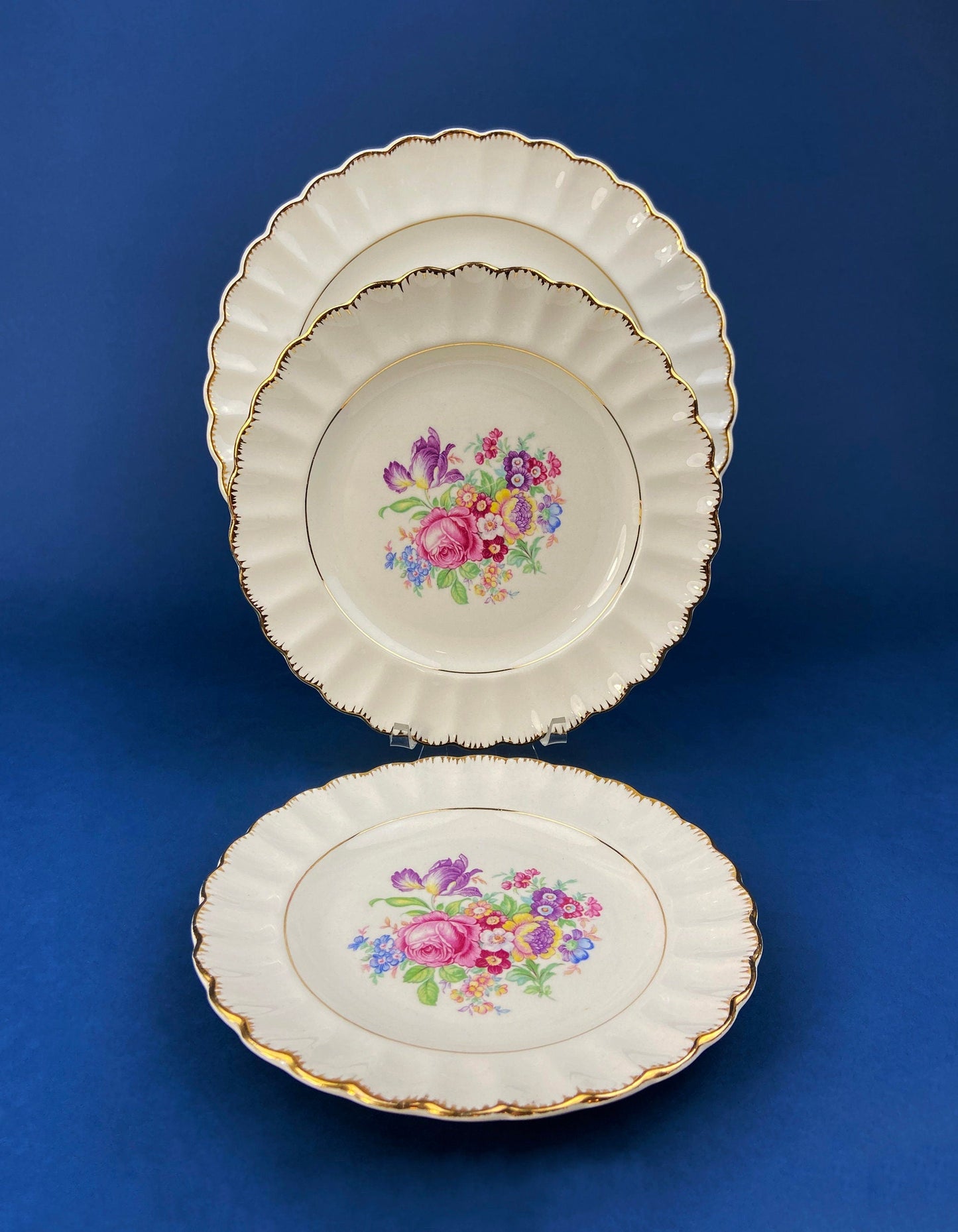 Vintage Dish Set. Leigh Wake by Leigh Potters. Set of 4 Placements: Dinner, Salad Plates, Soup, Salad Bowls, One Serving Dish & Teacups.