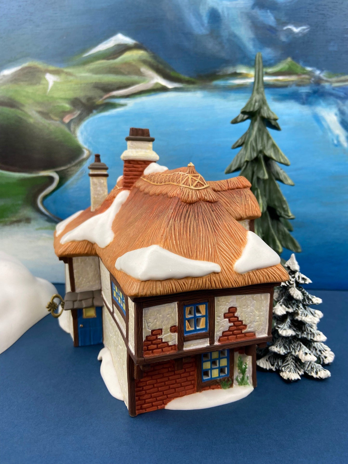 Illuminated Aldeburgh Music Box Shop. Celebrating Music. Christmas Village Porcelain House and Built-in Music Box. Dickens' Village Series.