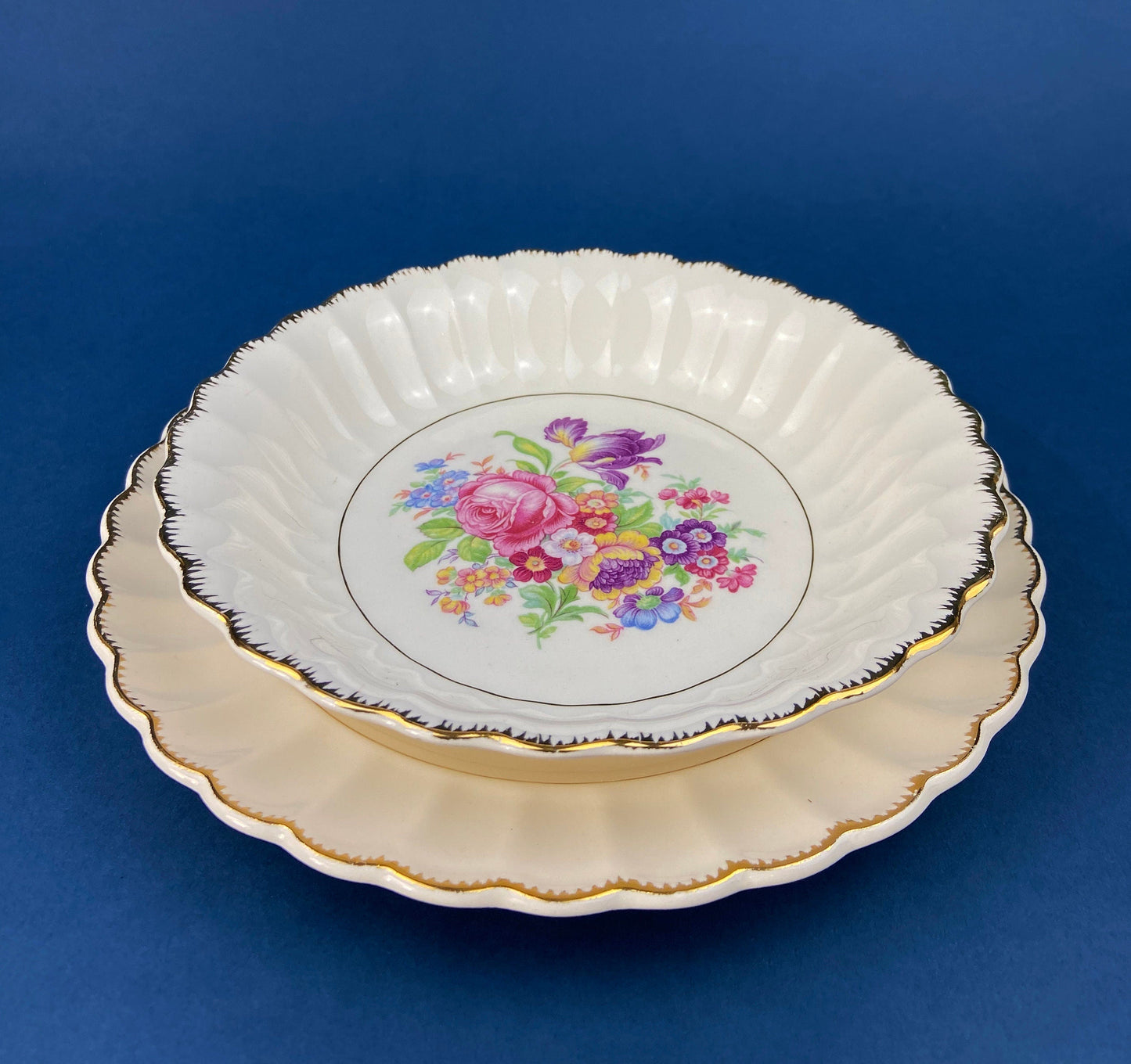 Vintage Dish Set. Leigh Wake by Leigh Potters. Set of 4 Placements: Dinner, Salad Plates, Soup, Salad Bowls, One Serving Dish & Teacups.