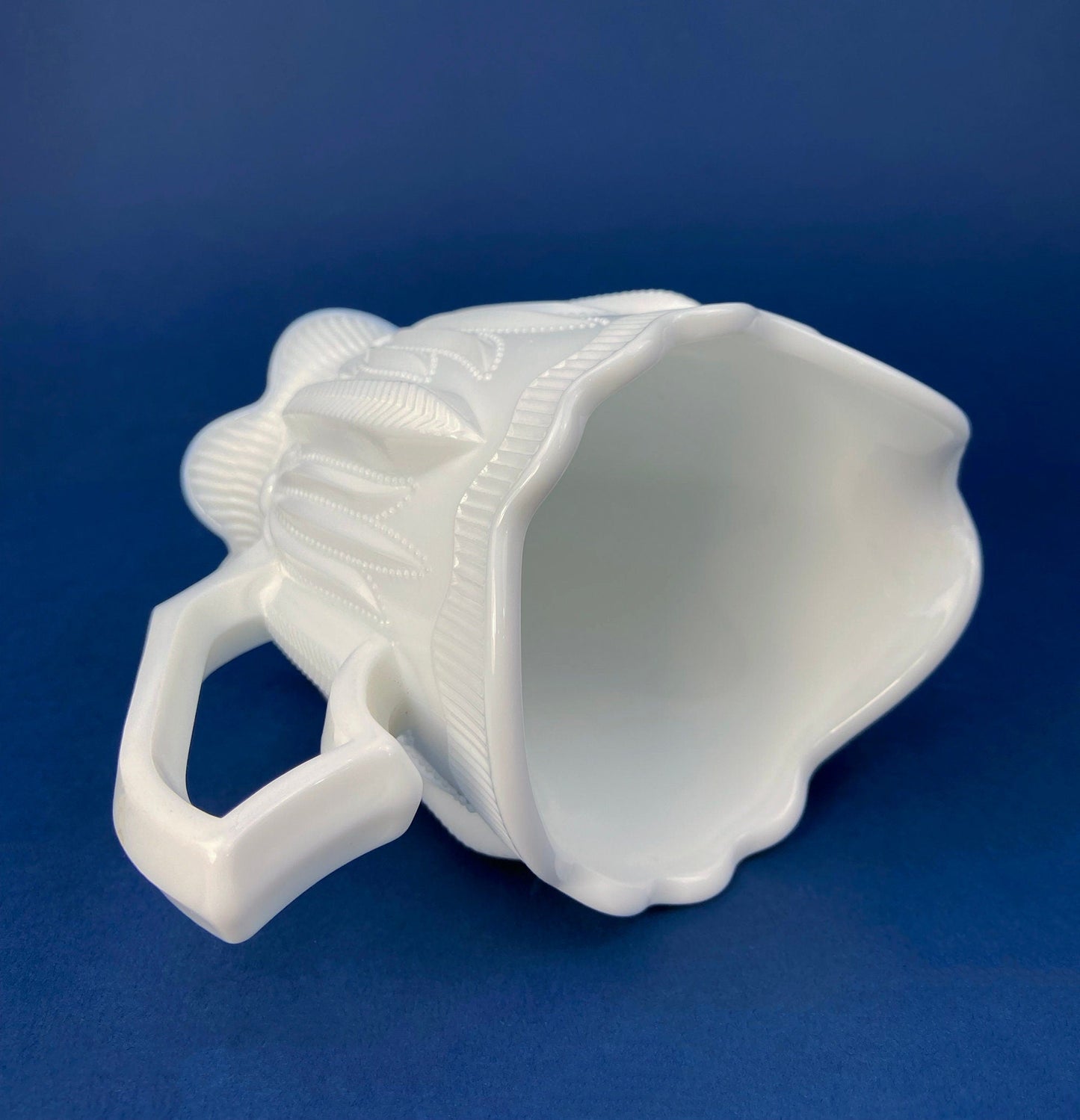 Milk Glass Creamer or Sauce Dish. 3-Dimensional Leaf Motif. Quilt Pattern. Serving Dish. Scalloped Edge Creamer or Saucier. Fine Dining.