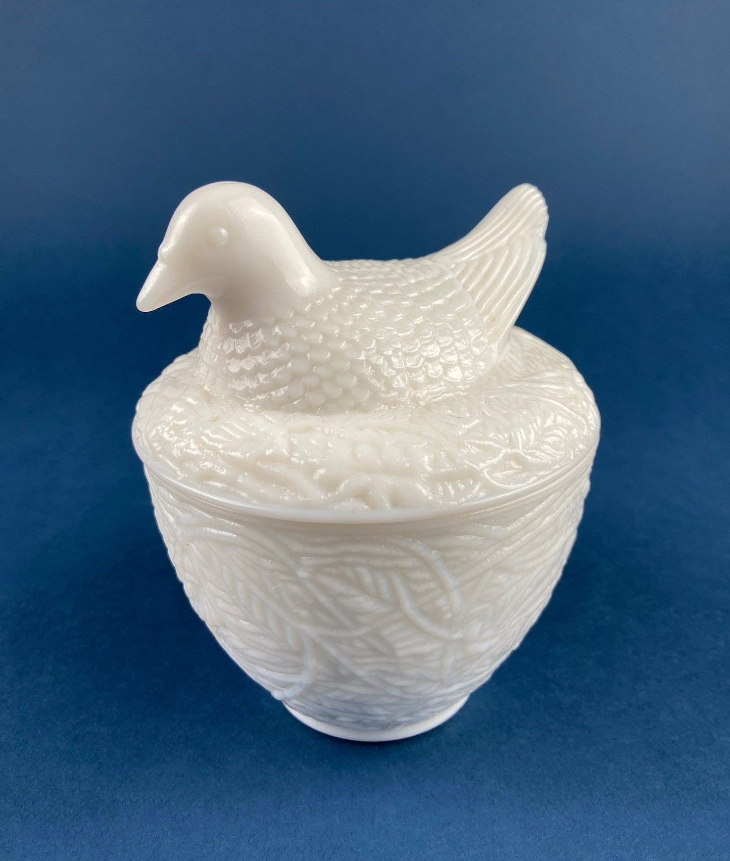 Blue and White Speckled Hen on Nest Stoneware Covered Dish. Large Serving Dish with Lid. Modern Farhouse. Rustic Home Decor and Cookware. .