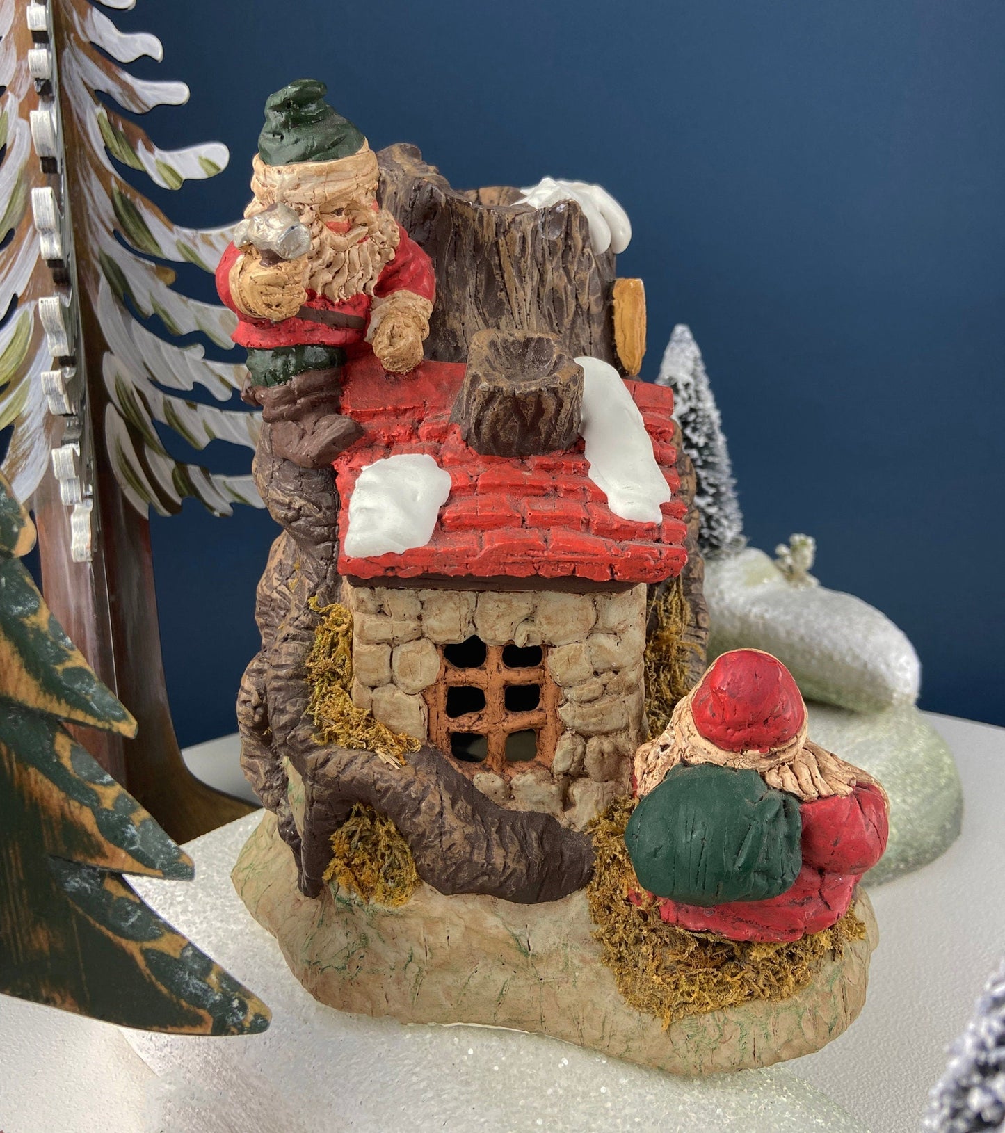 Christmas Village Dwarf's House with Light Kit