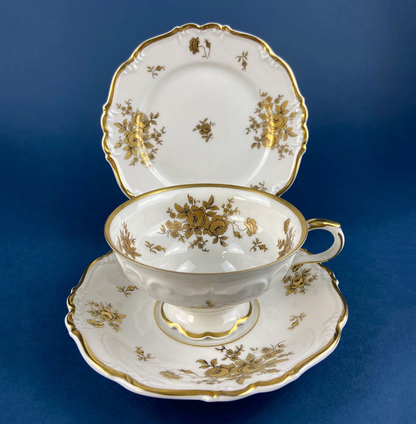Antique Wedgewood Tea Cup and Saucer: Florentine Gold Dragons