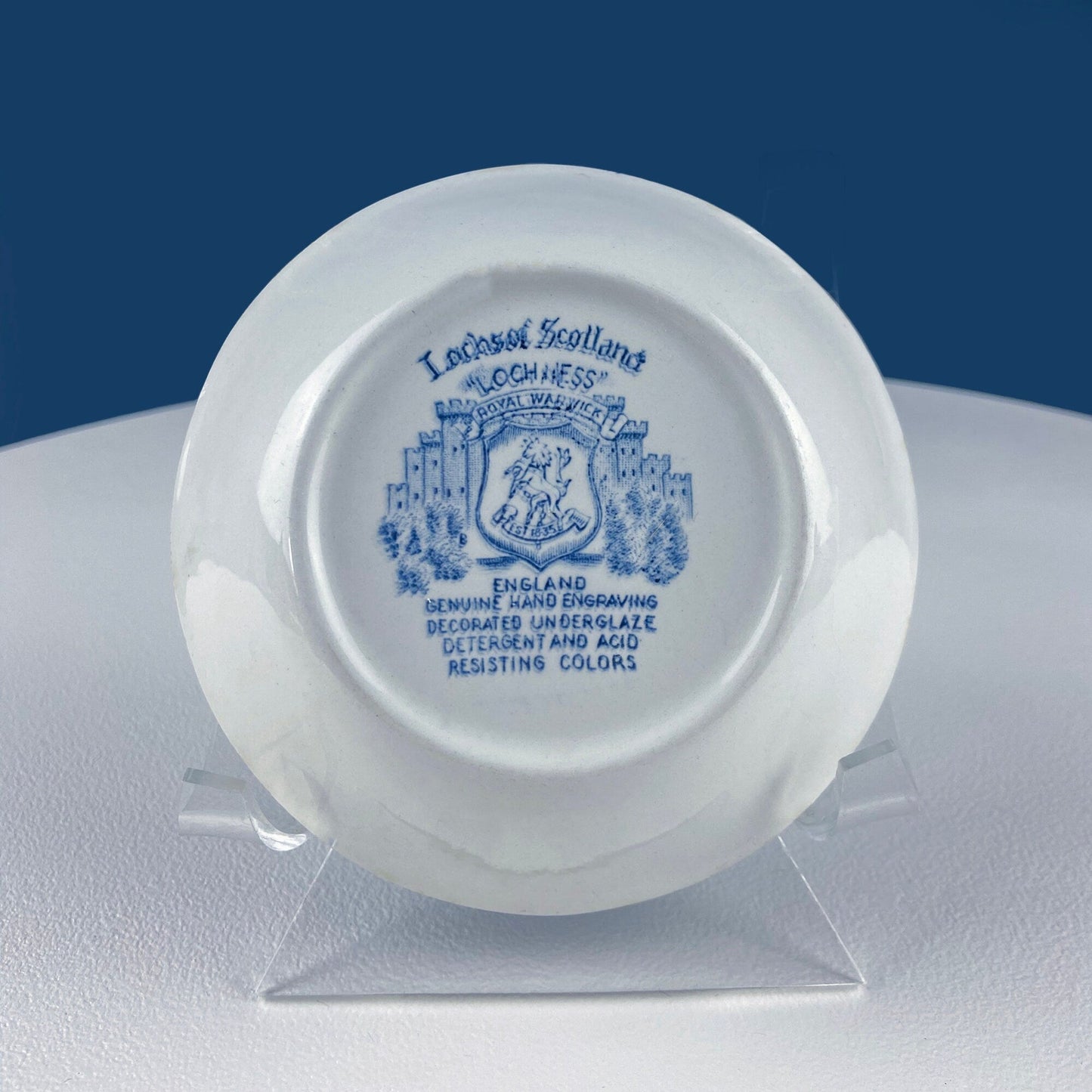 Collection of Fine English Blue White Tableware. 3 Plates & 2 Berry Bowls. Lochs of Scotland. Huddington Court. Tonquin by Mott. Rustic Home