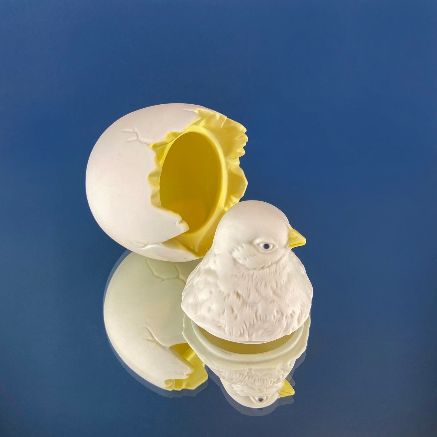 Porcelain Chick in Eggshell Jar by Dept. 56. Sugar or Storage Jar in Shape of Cute Yellow Baby Bird Hatching. Modern Farmhouse. Baby Shower.