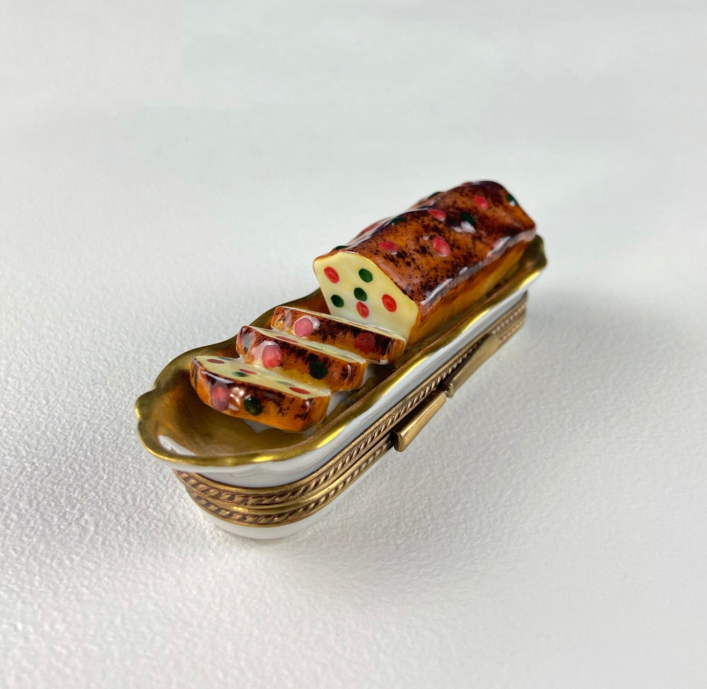 Sweet Bread Collectible Porcelain Limoges Box. Miniature Hand Painted Pill, Trinket or Ring Box. Knife Closure. Gift for Mom, Grandma Baker.