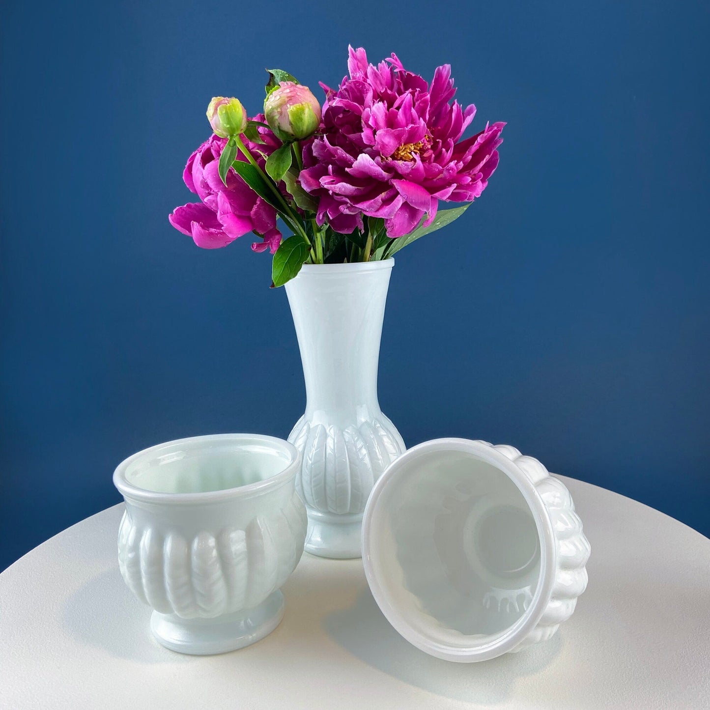 Milk Glass Wheat Design Vase and Planters. Set of Three Differently Shaped Vases. White Herb Planters. Home Decor. Window Sill Garden.