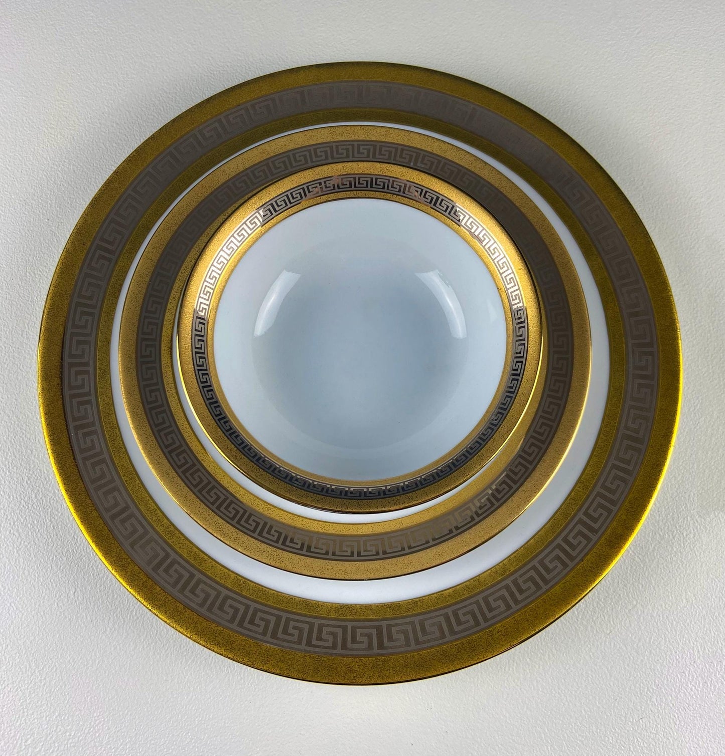 Vintage Sheng Xing Porcelain Dinnerware Set: White, Gold & Platinum Greek Motif