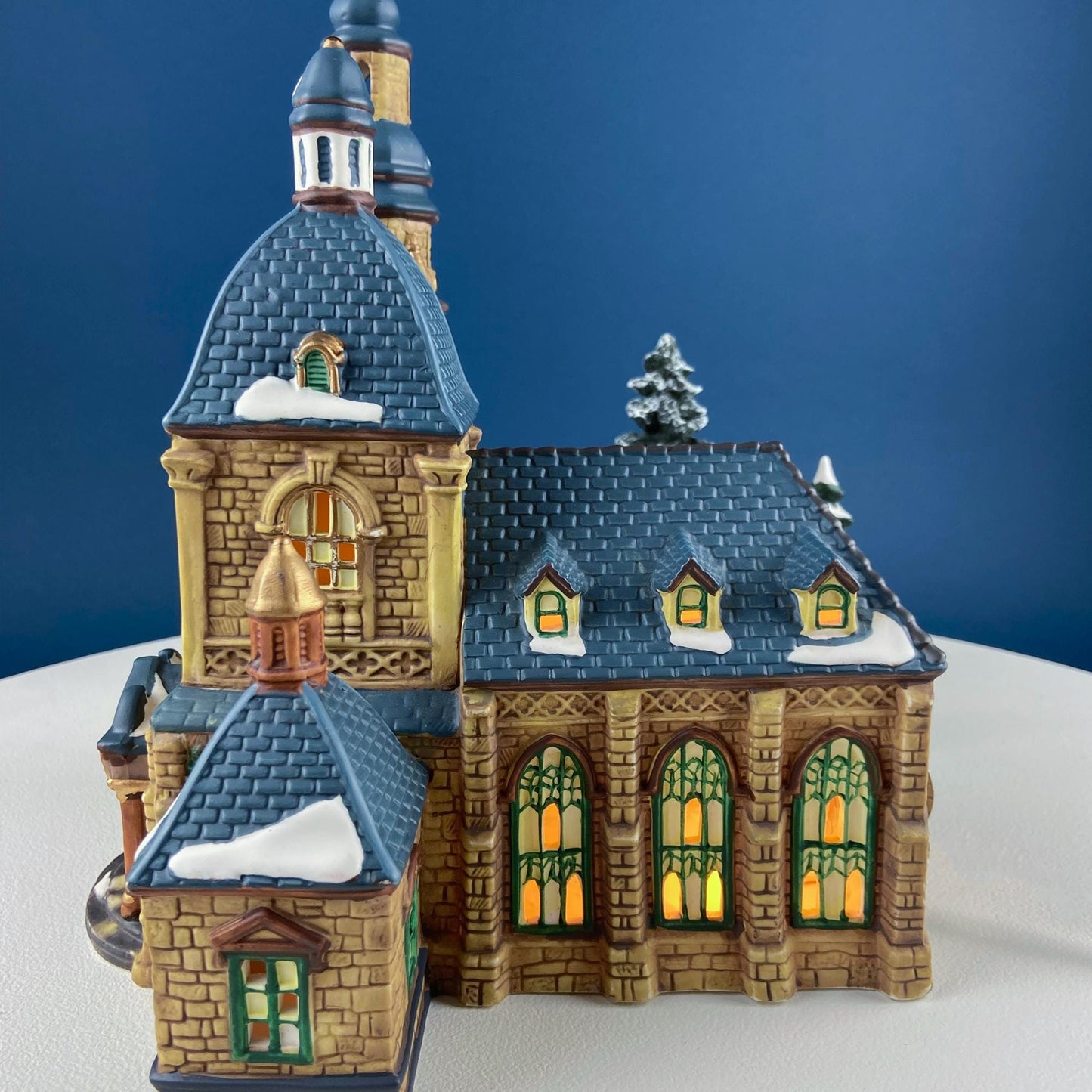 Porcelain Christmas Village St. Mary's Cathedral. Illuminated House of Worship. Home Retail Holiday Decor. Christmas Celebration. Kids Room.