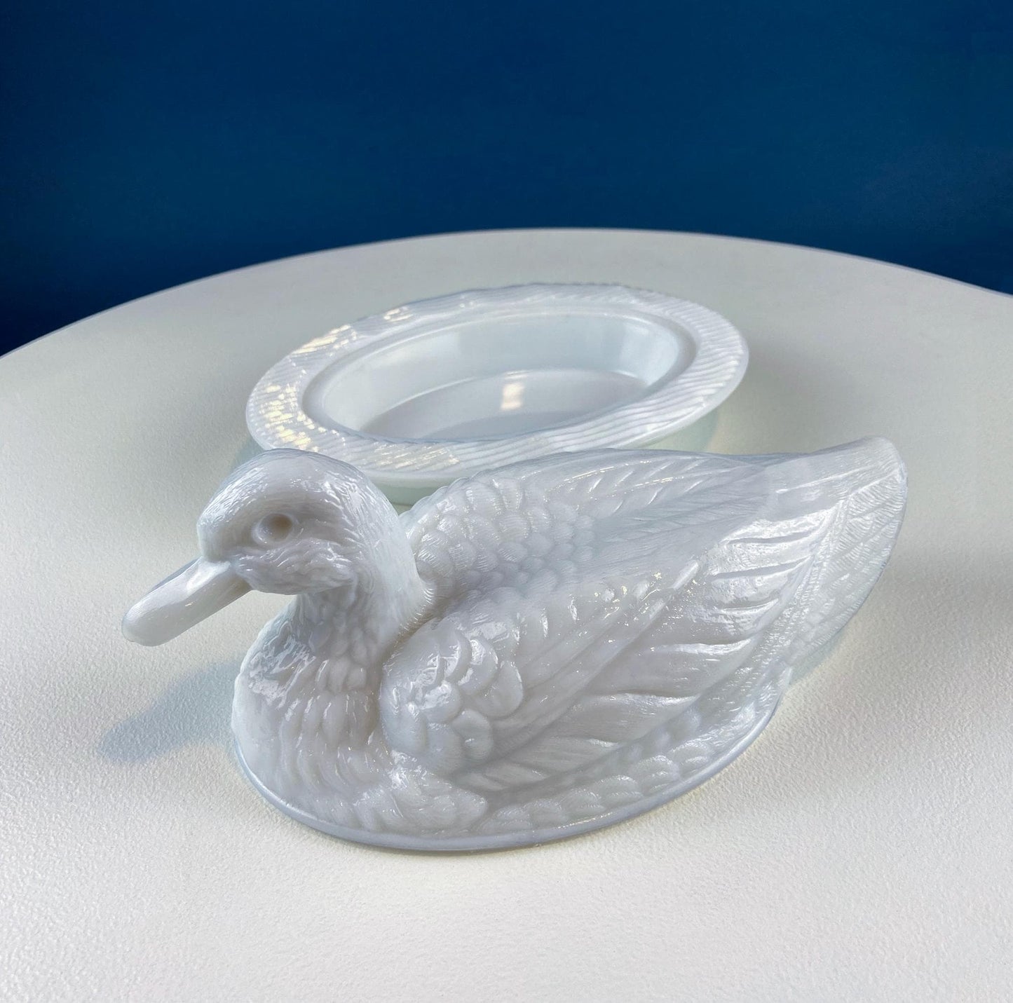 Westmoreland Milk Glass Duck Dish. Vintage Duck Butter or Serving Dish. White Bird Bowl with Cover. Modern Farmhouse. French Country.