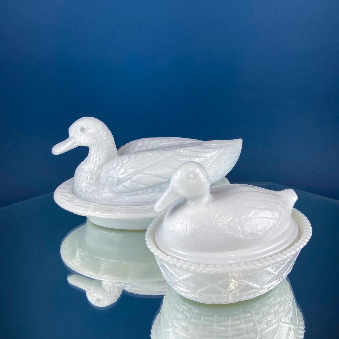 Westmoreland Milk Glass Duck Dish. Vintage Duck Butter or Serving Dish. White Bird Bowl with Cover. Modern Farmhouse. French Country.