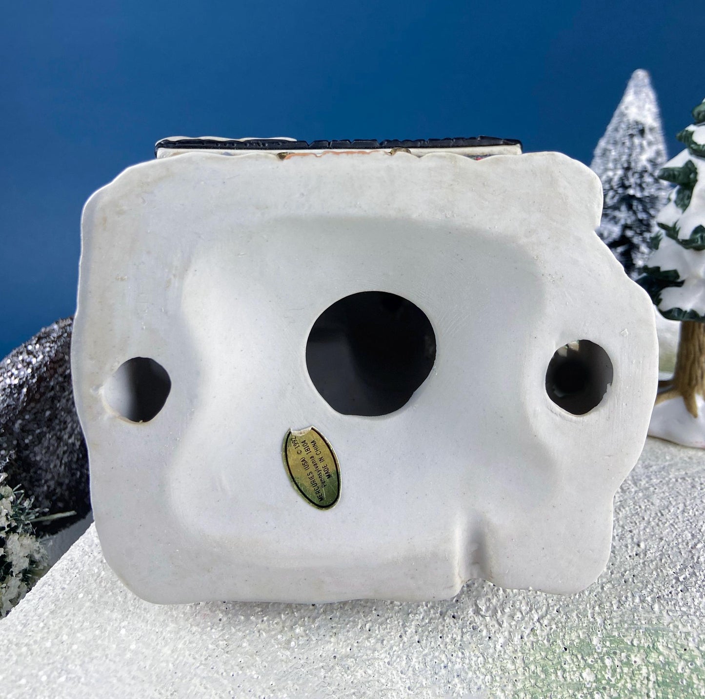 Elf Dormitory Illuminated Hand Painted Christmas Village House. Mercurie 1992. Alternative Holiday Home or Retail Decor. Kids' Room.