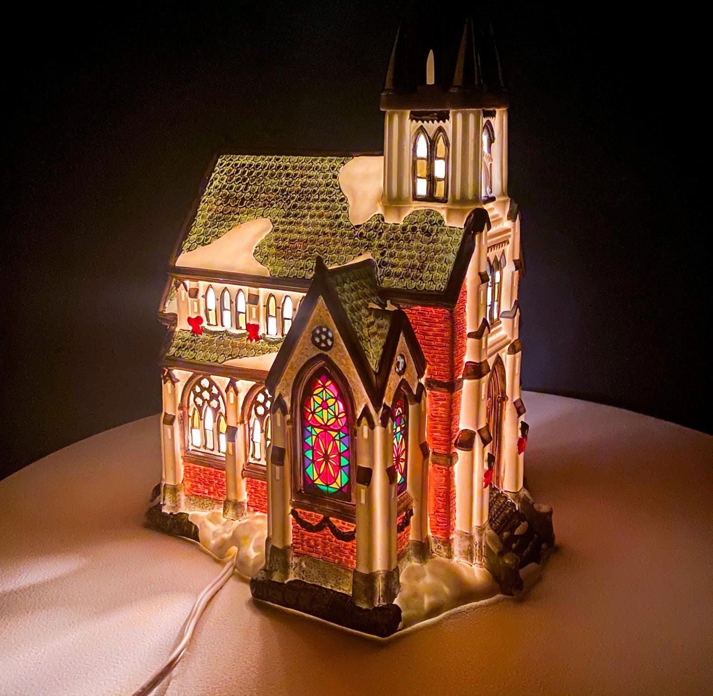 Porcelain Christmas Village Cathedral. Large Illuminated House of Worship by Grandeur Noel Collector's Edition. Home Retail Holiday Decor.