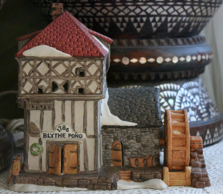 Department 56 Dicken's Christmas Village Blythe Pond Mill