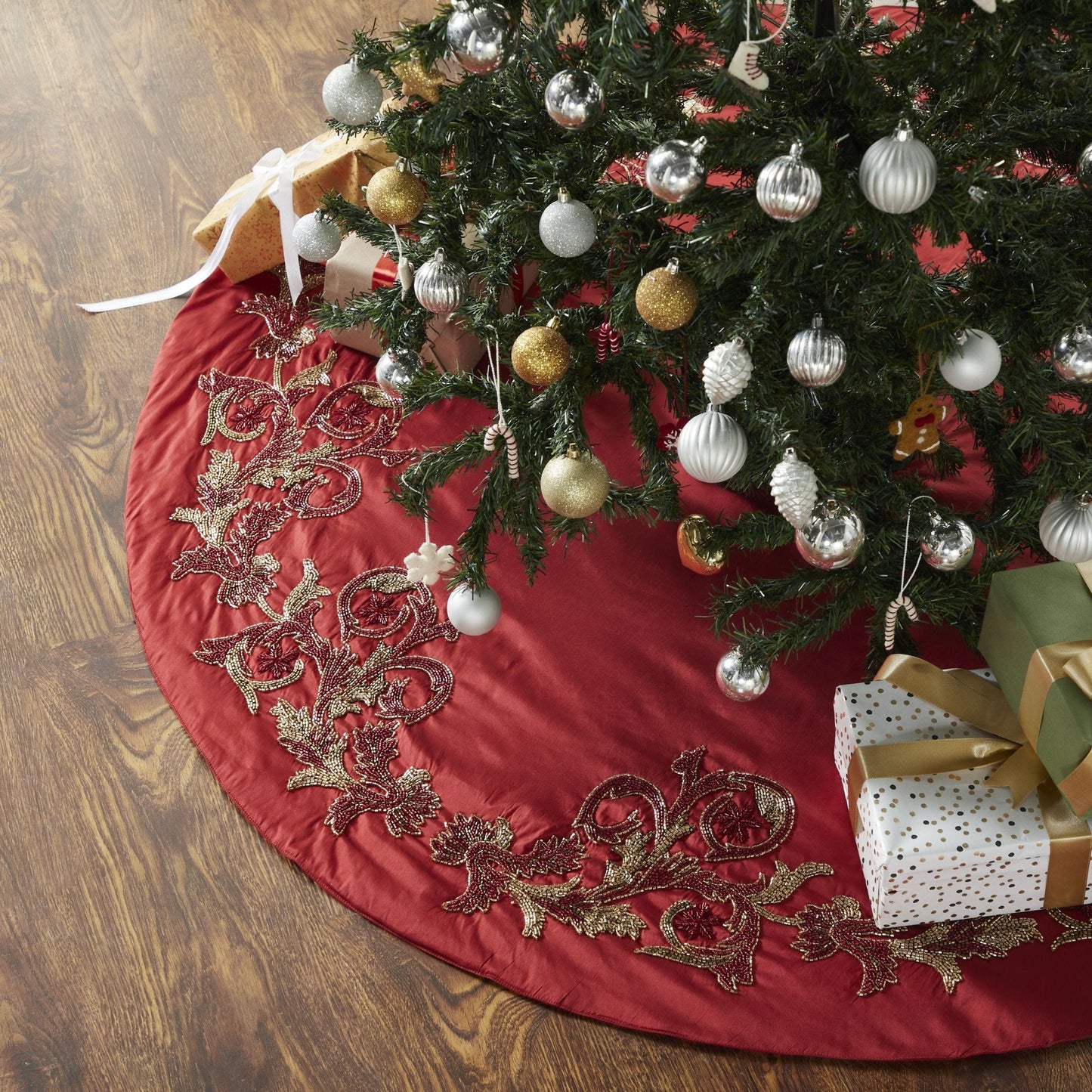 Imperial Design Hand Beaded Red Christmas Tree Skirt Red 60" Arcadia Home