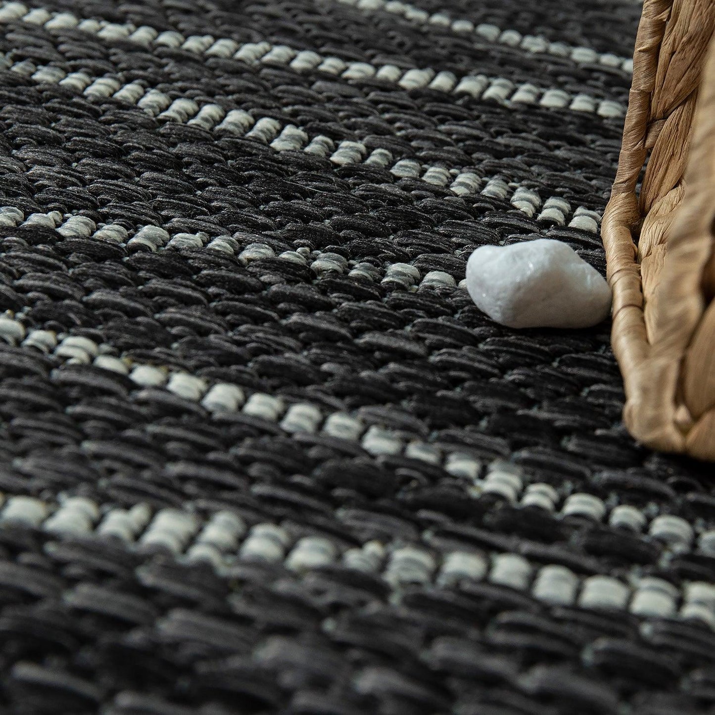 Outdoor Rug Illusion Modern Ethnic Pattern - Black Grey