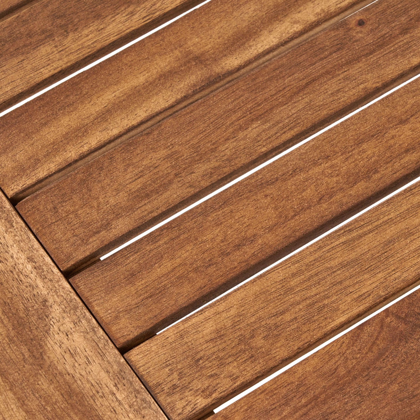 Genser Loveseat & Coffee Table