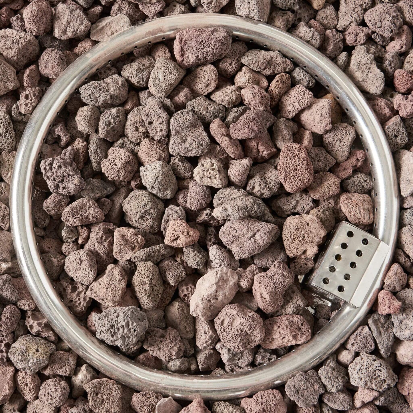 Modern 32" 40K BTU Round Iron Propane Fire Pit (SAK29102)