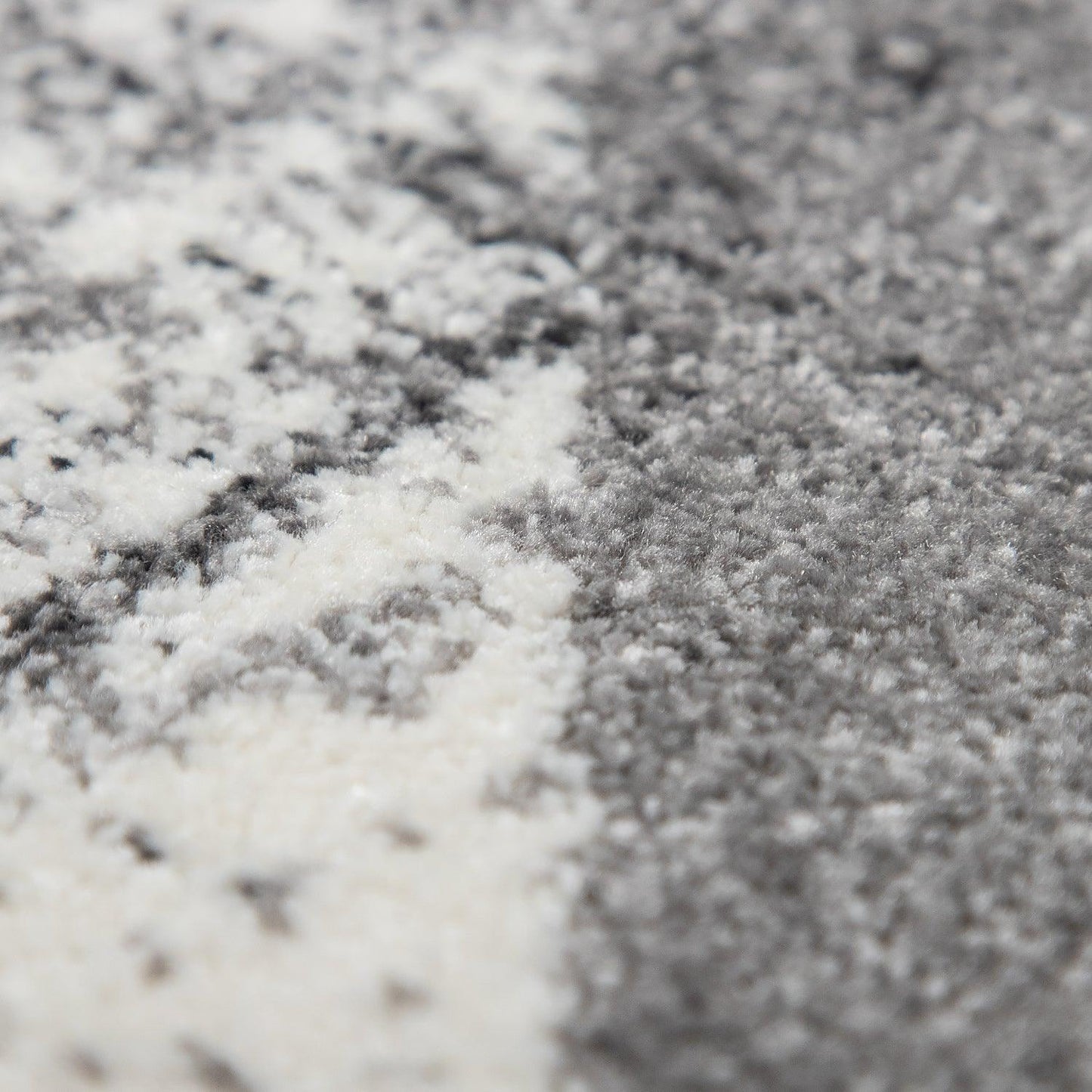 Modern Area Rug Mero Abstract Design - Black and White