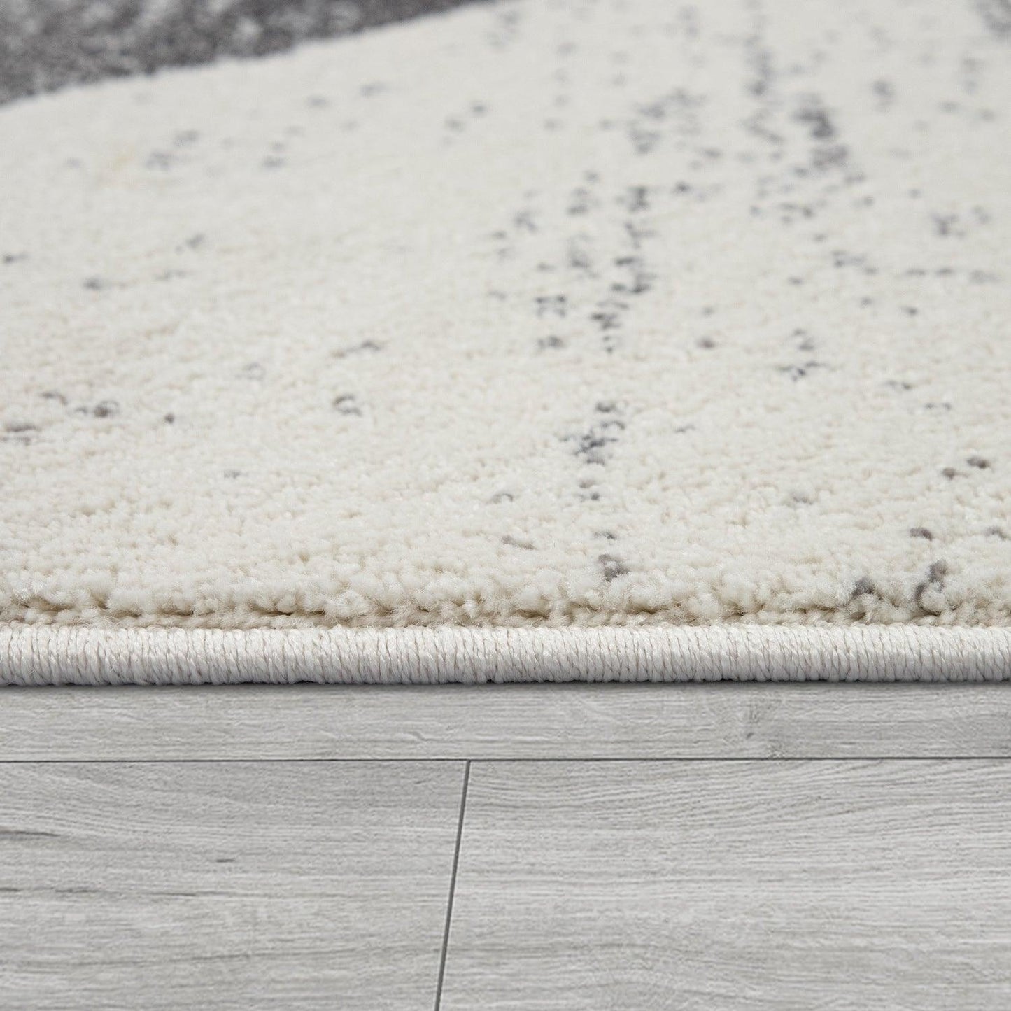 Modern Area Rug Mero Abstract Design - Black and White