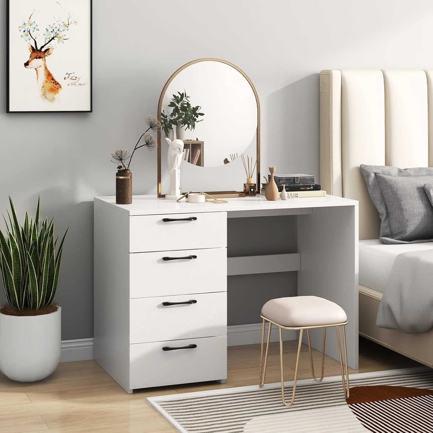 Modern White Computer Desk With Four Spacious Drawers