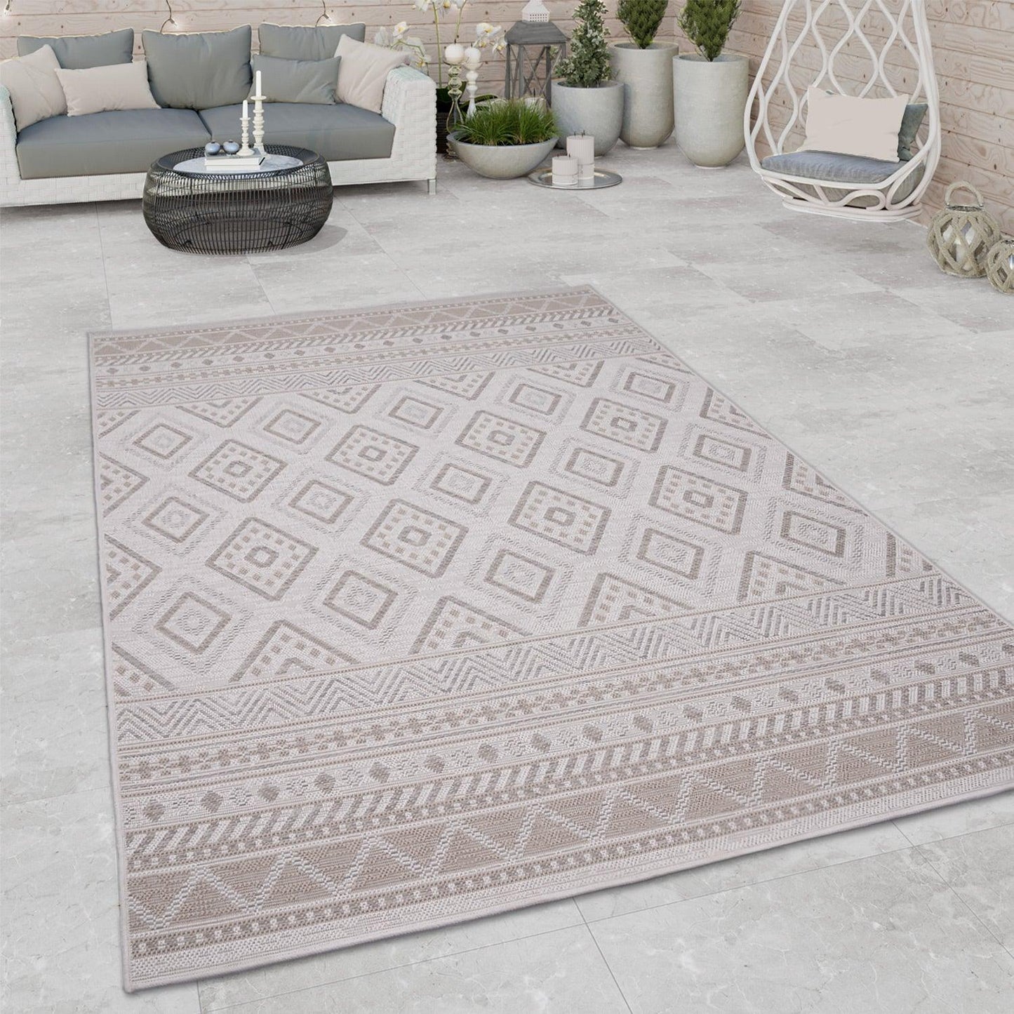 Outdoor Rug for Patio or Balcony Modern flatweave Boho Trellis in Cream Beige
