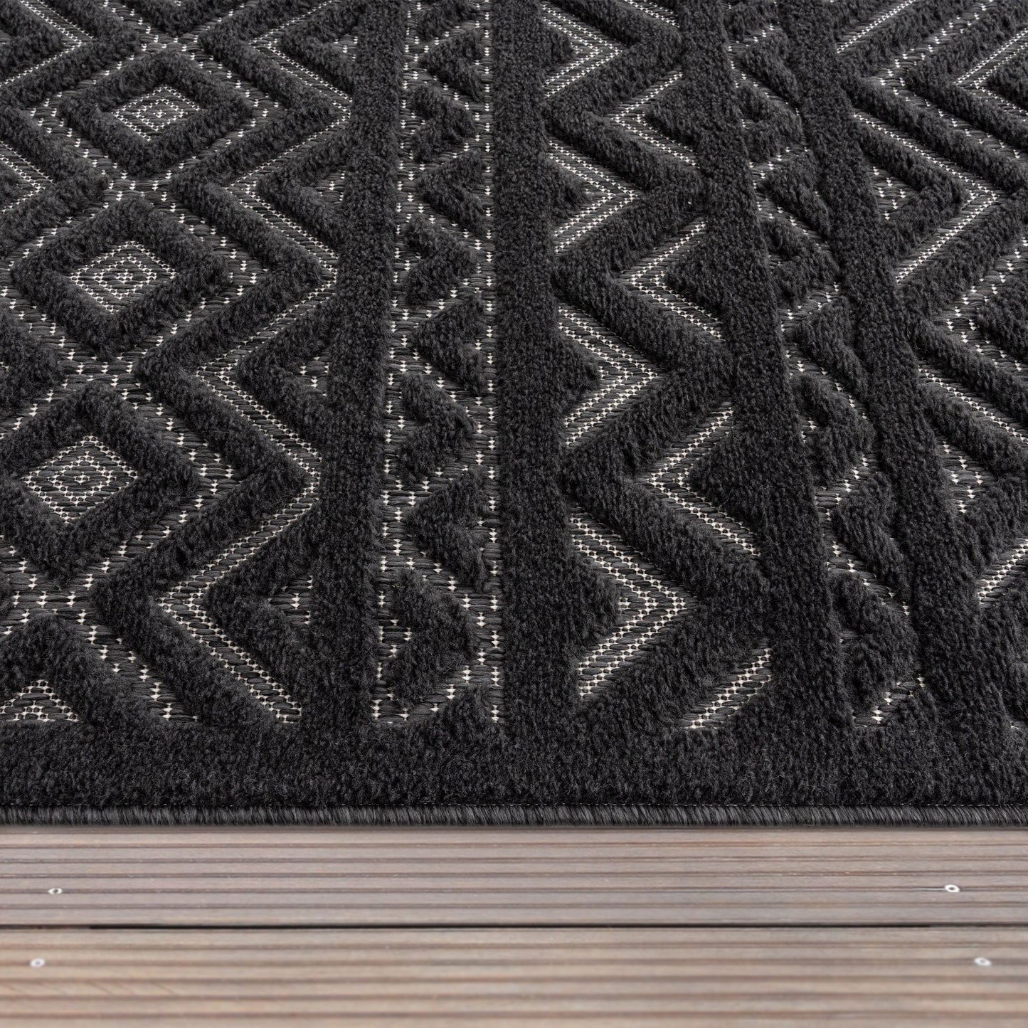 Indoor Outdoor Rug Livorno Boho High-Low Pattern In Anthracite