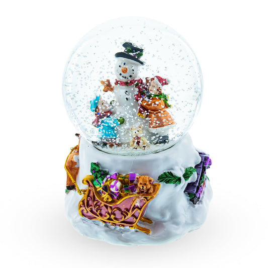 Snowman Embrace Musical Water Snow Globe