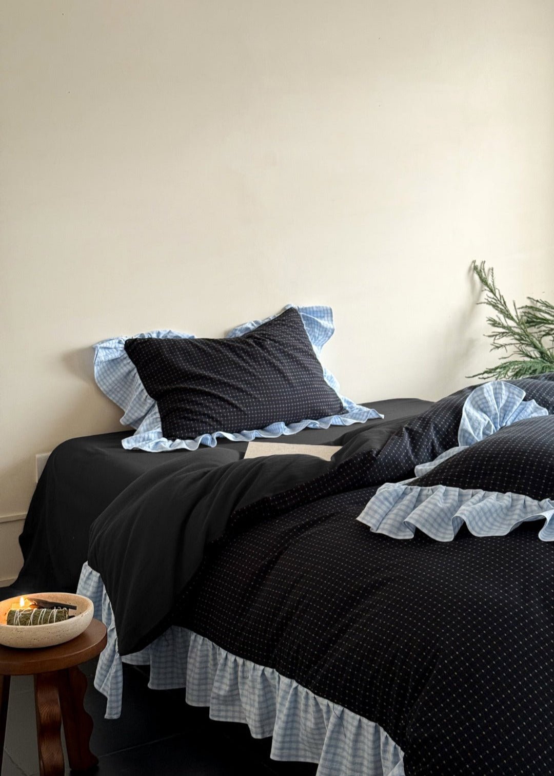 Sadie Gingham Lace Ruffle Bedding Set / Black