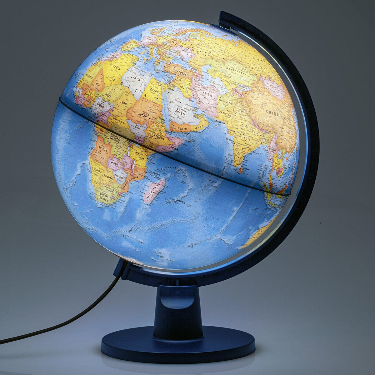 Scout Globe